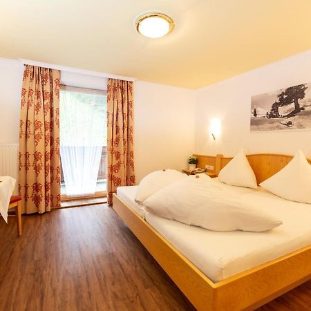 Hotel Garni Tyola Ischgl Zewnętrze zdjęcie